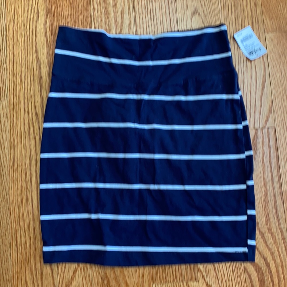 Striped skirt size M